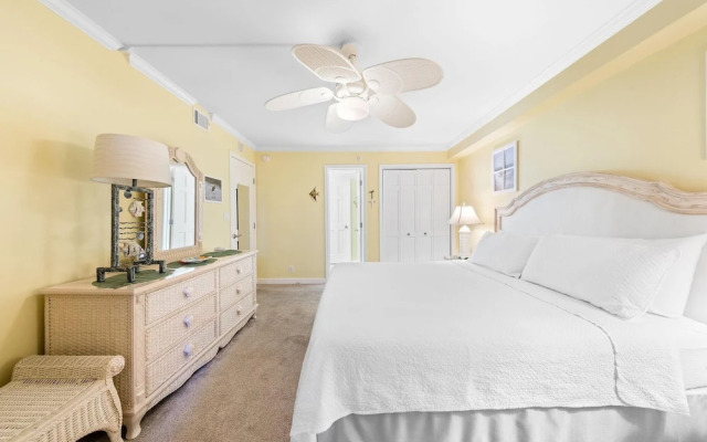 Seaspray Riverside 611