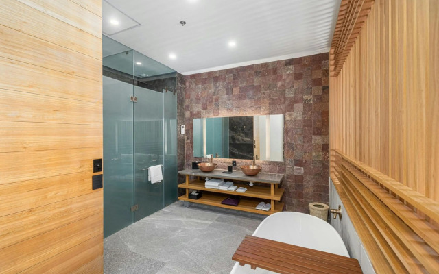 Cleviá, San Miguel de Allende, Autograph Collection