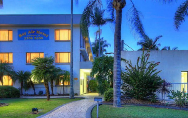Bay Air Motel