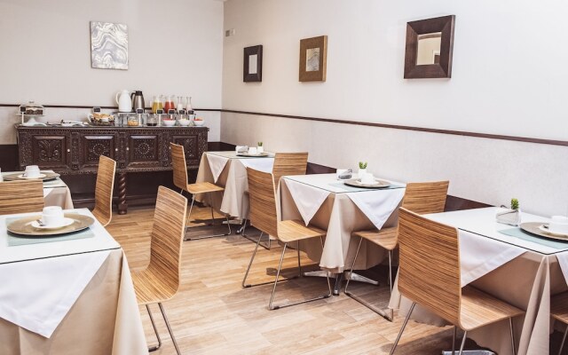 Hostal Lirium