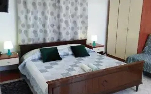 Apartments Mirjana 158