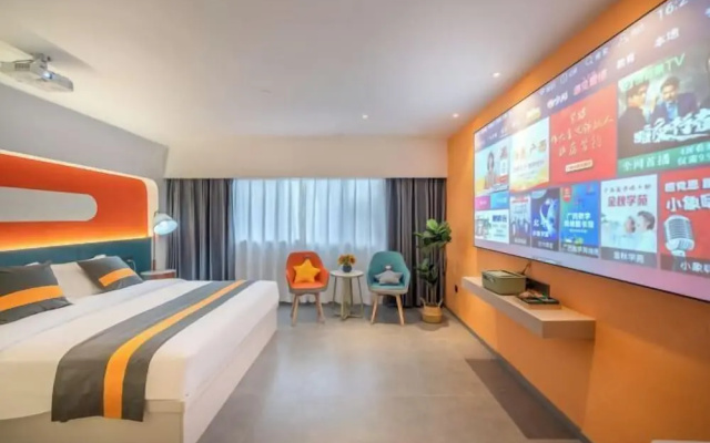 Zhiling Homestay (Five Star Street City Center) – Guest Rooms – Liuzhou
