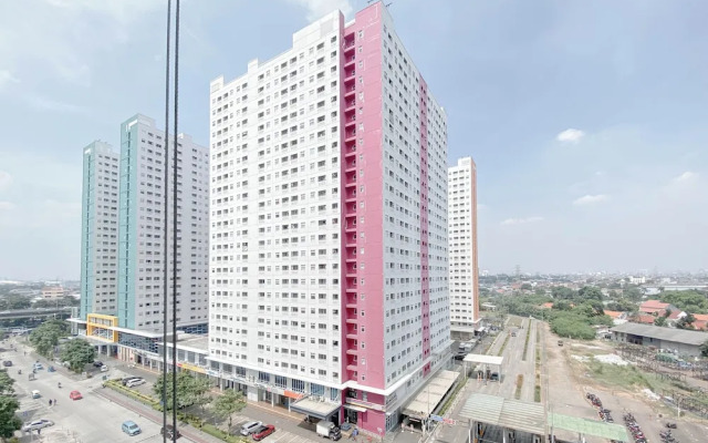 Cozy Living 2Br Green Pramuka City Apartment Near Mall