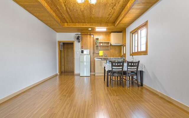 Ganghwa Badabit Pension