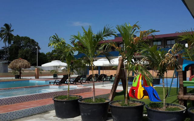 Express Inn Coronado Hotel & Camping