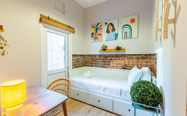 Central and Stylish Flat near Istiklal Street