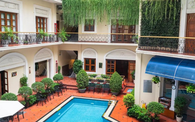 Hotel Majestic Saigon