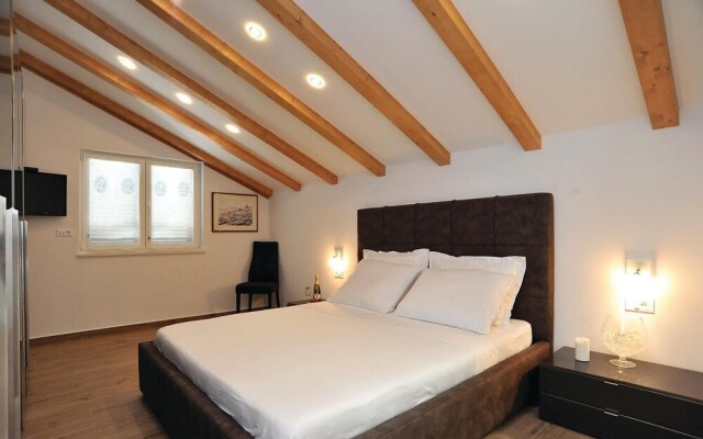 Beautiful Home in Sibenik With Wifi and 3 Bedrooms