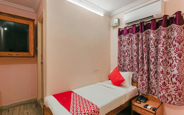 OYO 23191 Flagship Hotel Raj Madan Ameerpet