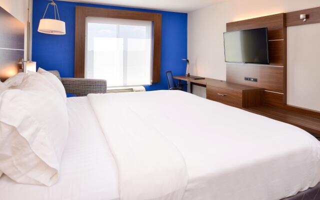 Holiday Inn Express Hotel & Suites Urbana-Champaign, an IHG Hotel