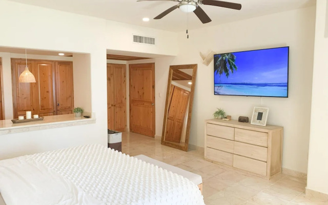 Beach Front Luxury condo