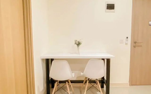 Restful And Homey 2Br Apartment Meikarta