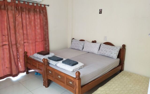 Penthai Hostel