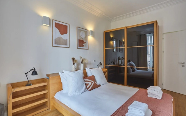 Superb Apartment Center of Paris/montmartre