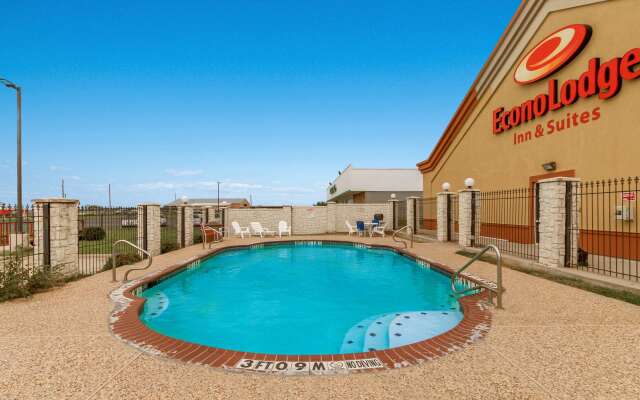 Econo Lodge Inn & Suites Bridgeport