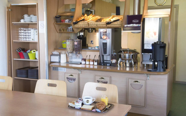 B&B HOTEL Tours Nord 2 La petit Arche