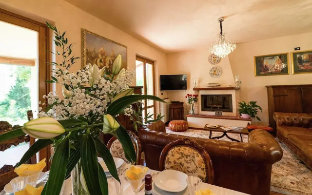 Gorgeous Villa Near Spoleto With Swimming Pool