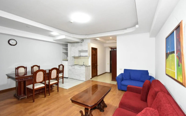 Armenak apartments N20