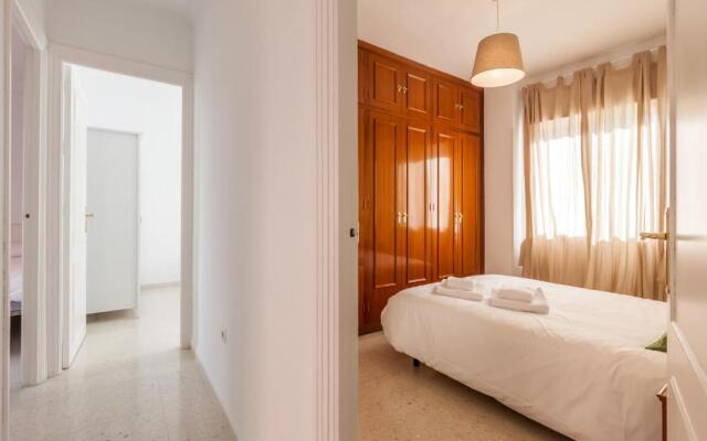 Triana With Free Parking