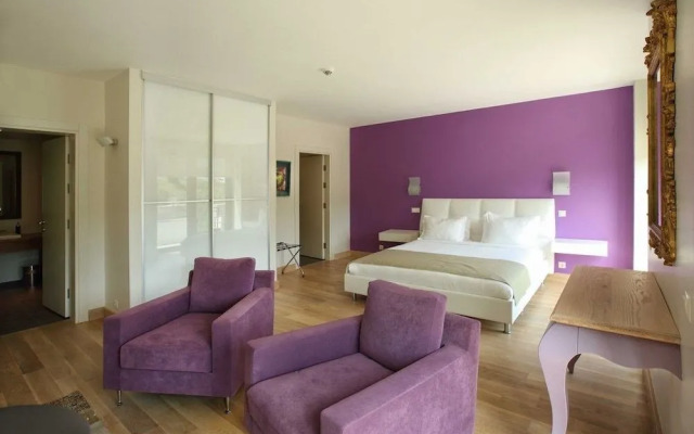 Teomida Hotel