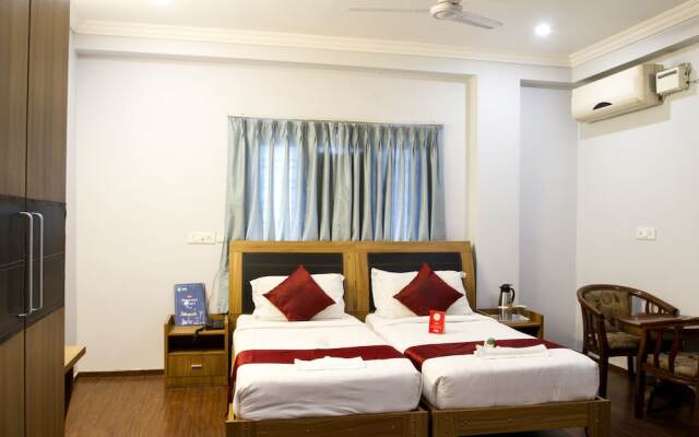 OYO 7552 Hotel SVM Grand
