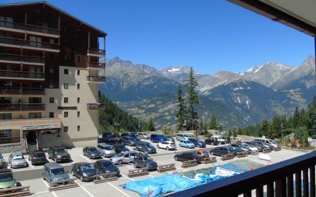 Lou Services Apartment M3-218 LSI 001