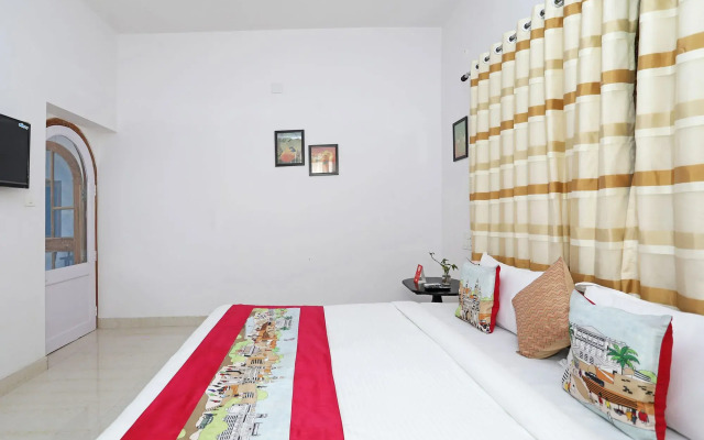 OYO 10298 Home near Sukhadia Circle