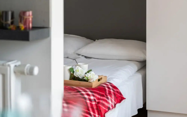 Niedziałkowskiego by Renters Prestige