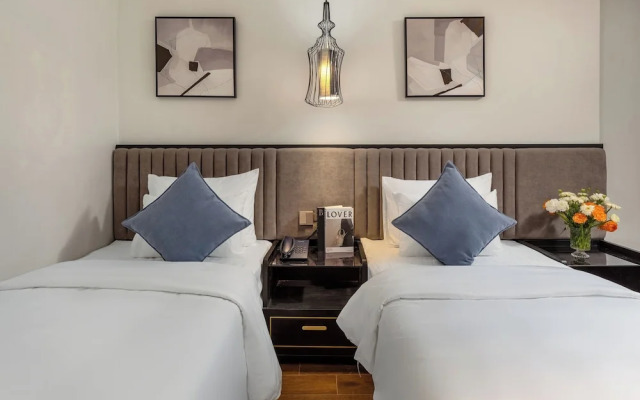 22Land Cloud Hotel