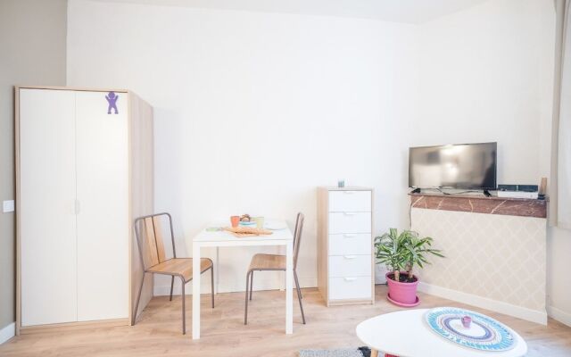 Charming Studio Place Gambetta