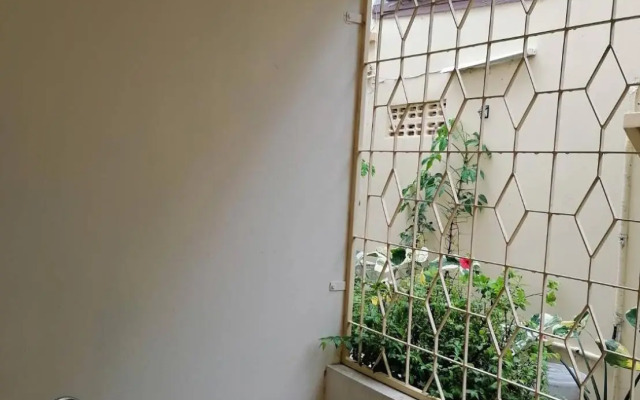 Orm Thong Apartment - SHA Plus