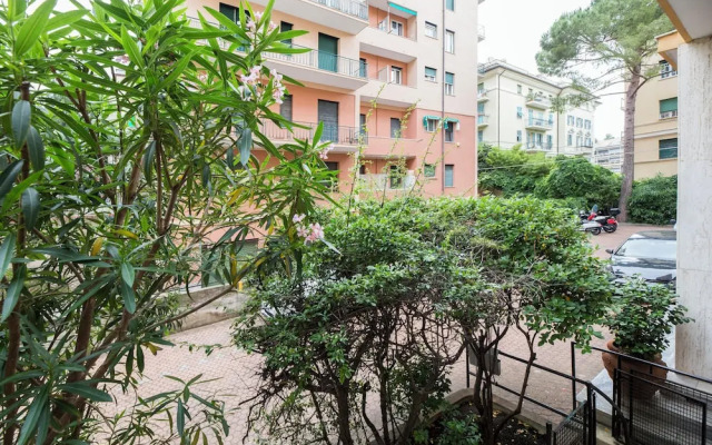 Spacious flat with Balcony