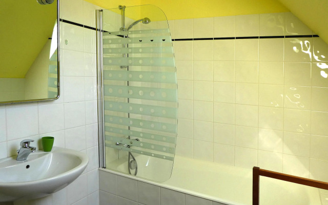 Holiday Home, Plovan