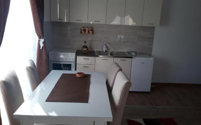 Iznad Oblaka A5