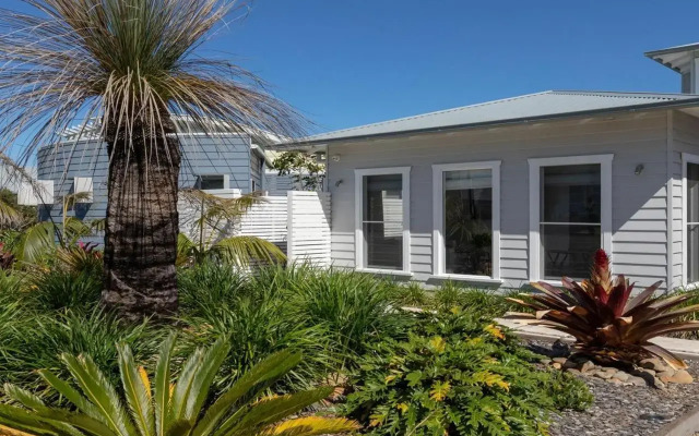Hideaway at Culburra - guest house with plunge pool