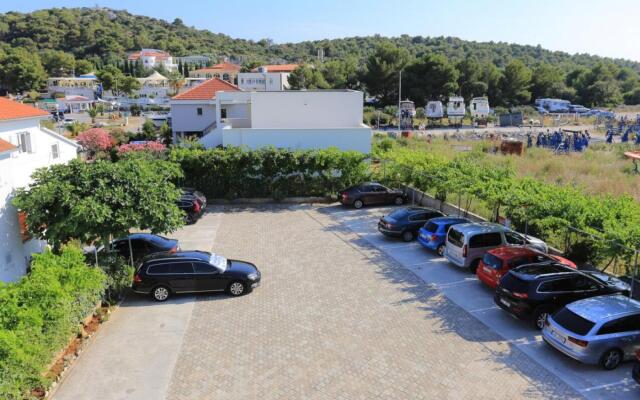 Lias - With Restaurant - A5 Prvi kat