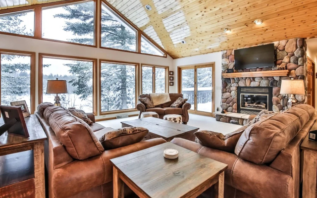 WhiteWoods Cove - 4 Br Home