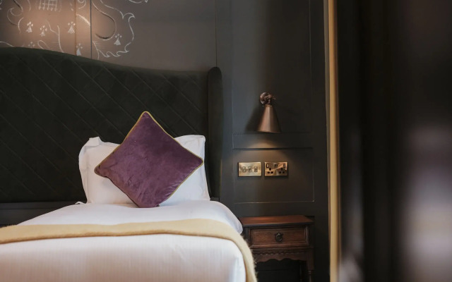 The Sanctuary House Hotel