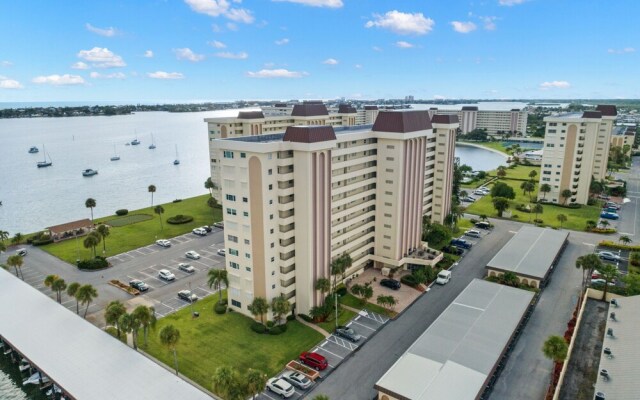 Washington Towers 109