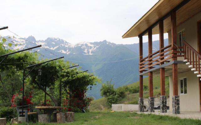 Guesthouse Dolra Svaneti