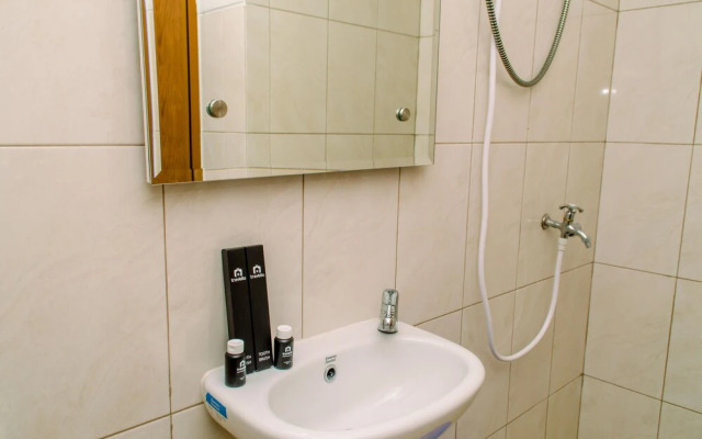 Cozy Stay Studio Apartment At Amazana Serpong