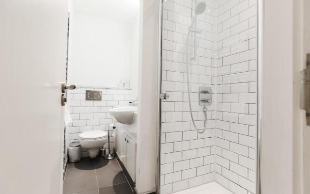 Trafalgar Square Apartments