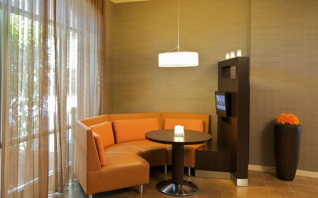 Courtyard Louisville - Airport