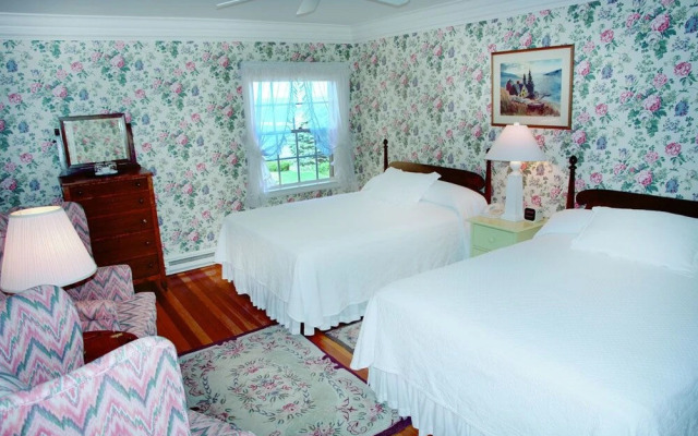 The Colony Hotel