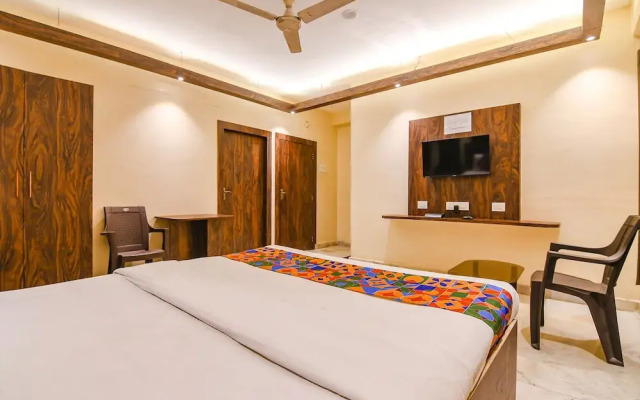 OYO 19552 Golden Deer Guest House