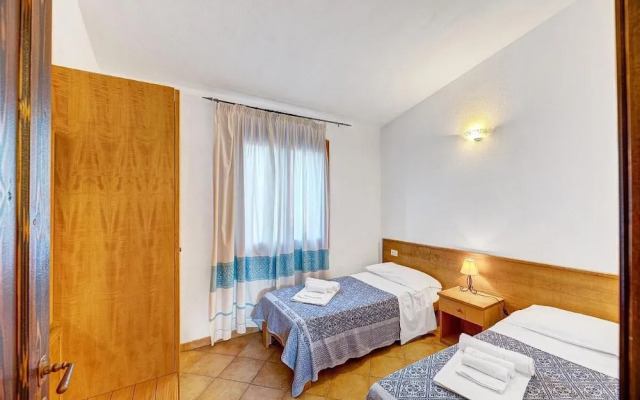 The Fantastic Residenza Badus two Bedroom Sleeps six Num0824