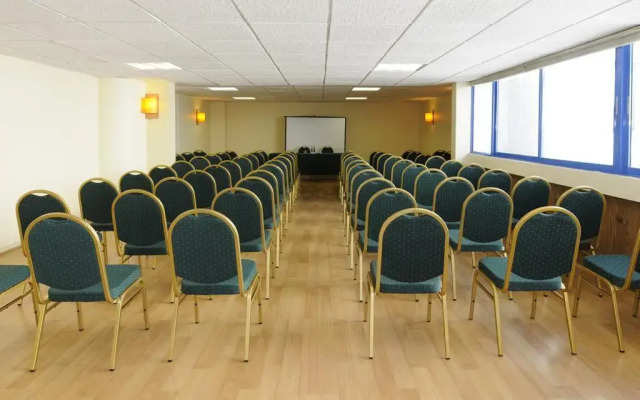 MR Mar Suites