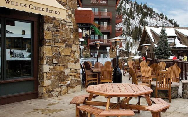 Ritz-Carlton Club, Aspen Highlands by Frias