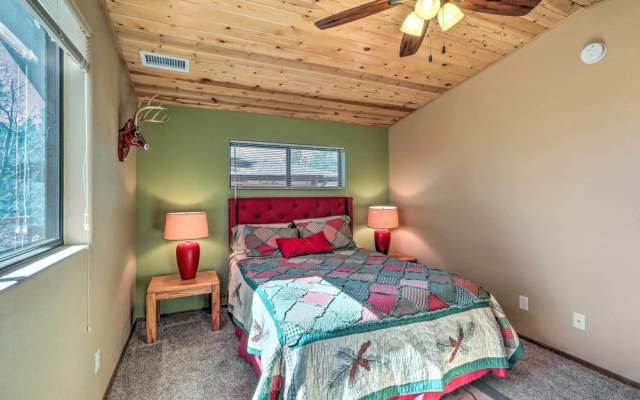 Deck & Scenic Views: Munds Park Cabin!