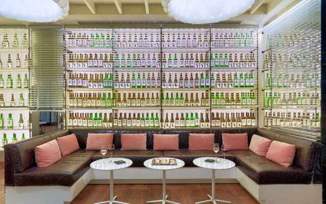H10 Universitat Hotel